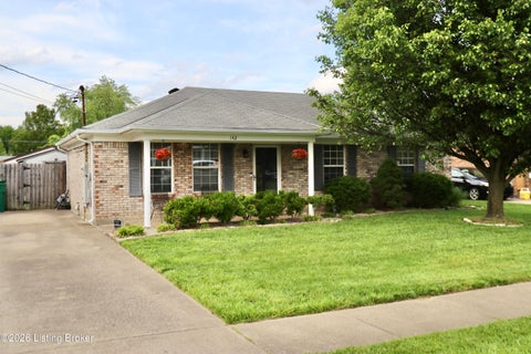 Homes For Sale - 142 Carrissa Ct<br/> Louisville, KY 40229
