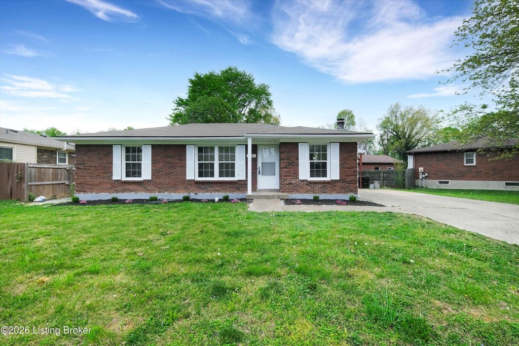 Photo of 4225 Saint Thomas Ave, Louisville, KY 40218 (MLS # 1714289)