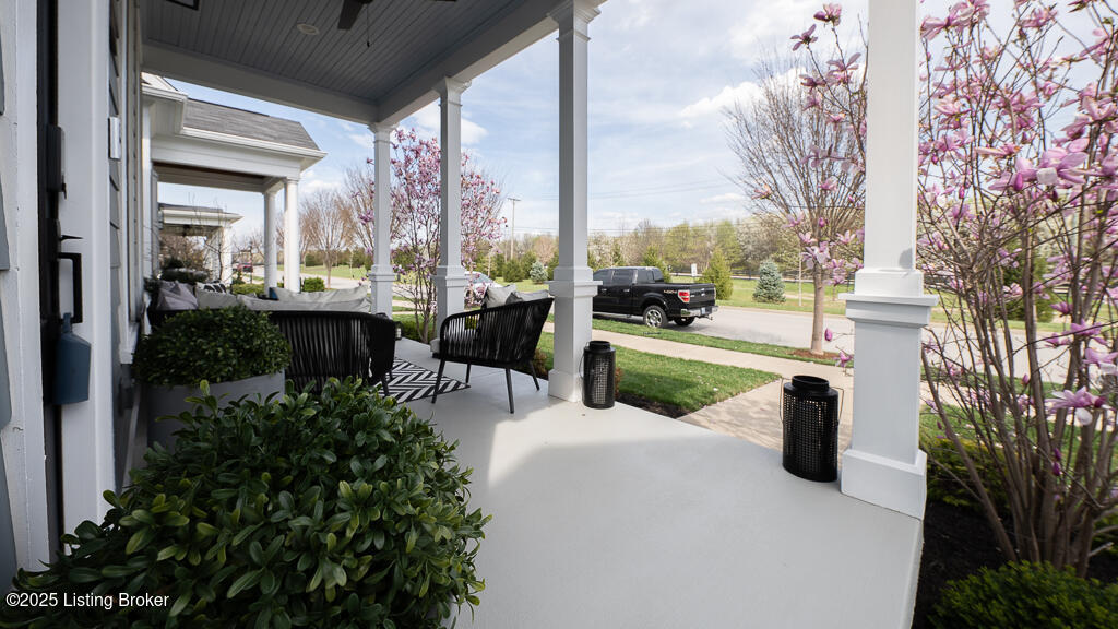 11006 Monkshood Dr, Prospect, Kentucky image 2