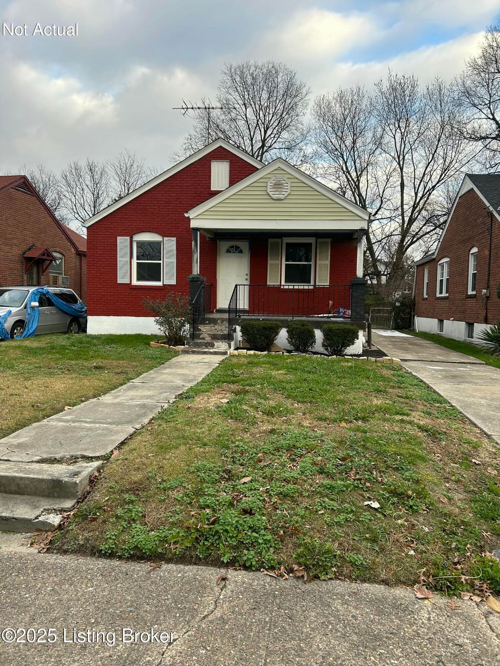 Photo of 631 S 37th St, Louisville, KY 40211 (MLS # 1705543)