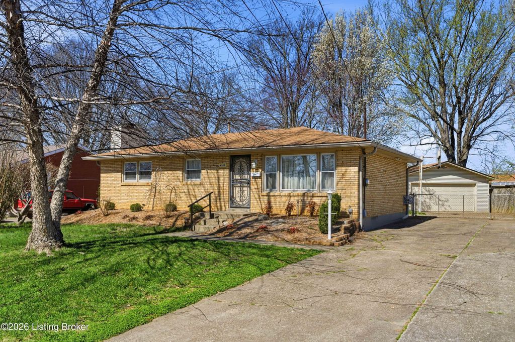Photo of 6503 Connie Dr, Louisville, KY 40258 (MLS # 1710999)