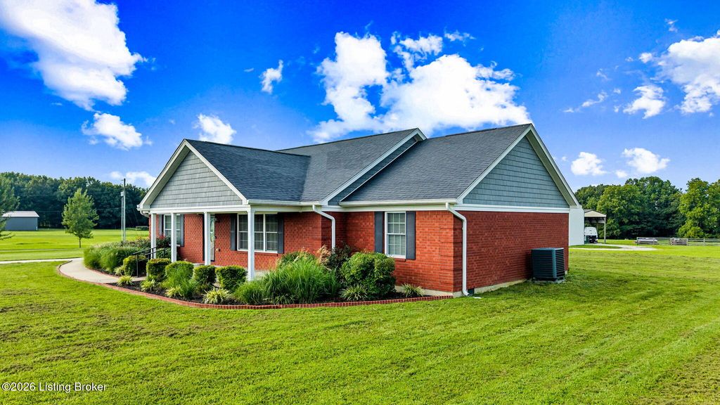Photo of 722 Cameron Ridge Rd, Shepherdsville, KY 40165 (MLS # 1724229)