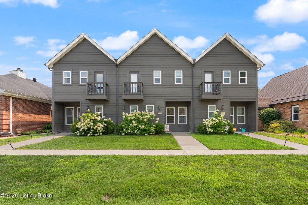 Photo of 3135 Bushmill Park, Louisville, KY 40241 (MLS # 1724736)