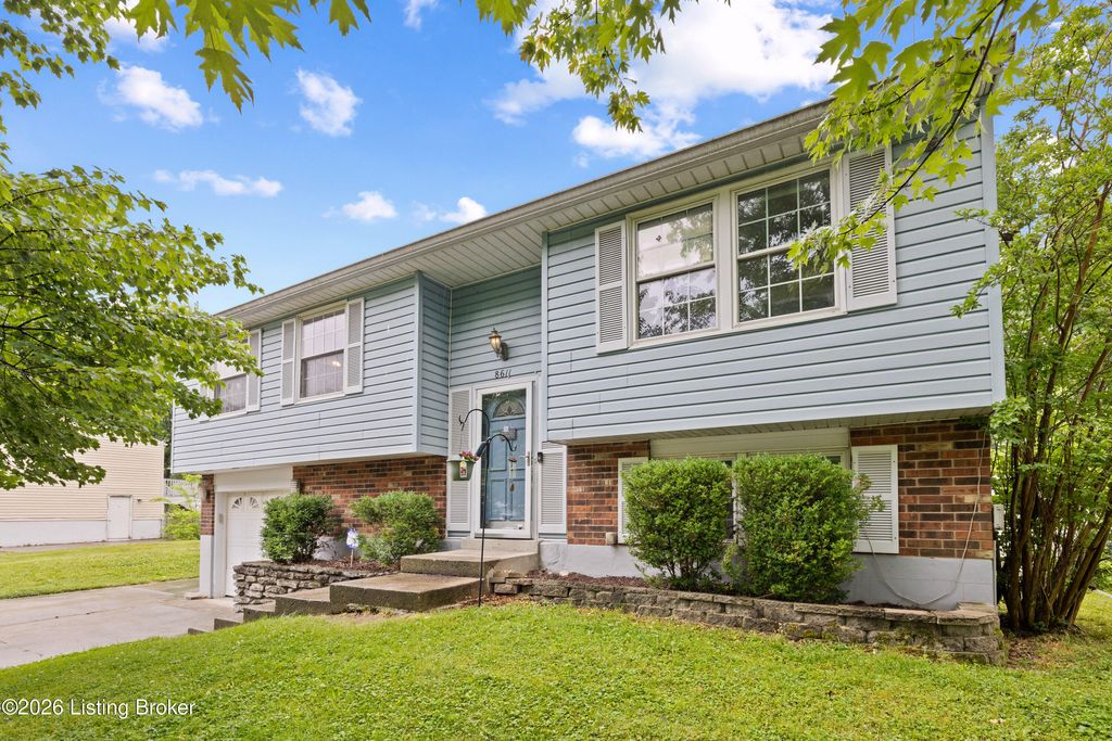 Photo of 8611 Bost Ln, Louisville, KY 40219 (MLS # 1718188)