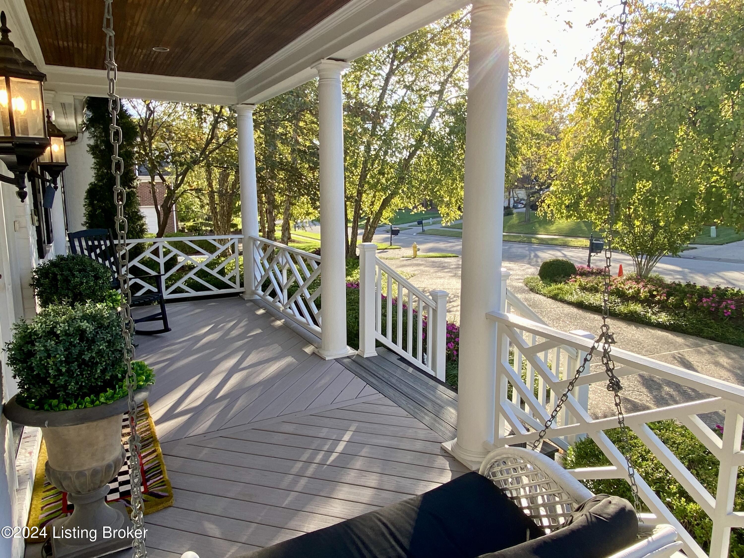 1317 Isleworth Dr, Louisville, Kentucky image 7