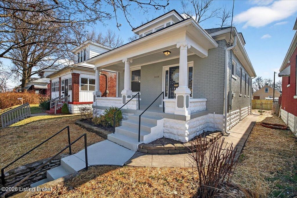 Photo of 2238 Hale Ave, Louisville, KY 40210 (MLS # 1711481)