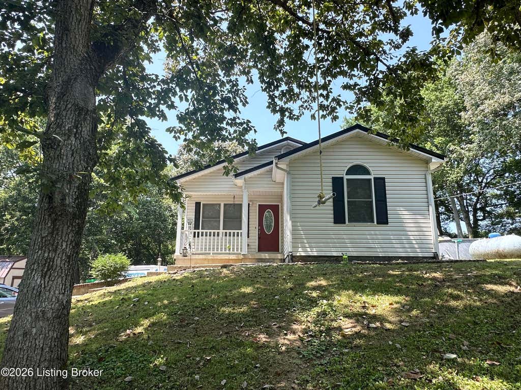 Photo of 1014 Goose Creek Rd, Taylorsville, KY 40071 (MLS # 1725814)