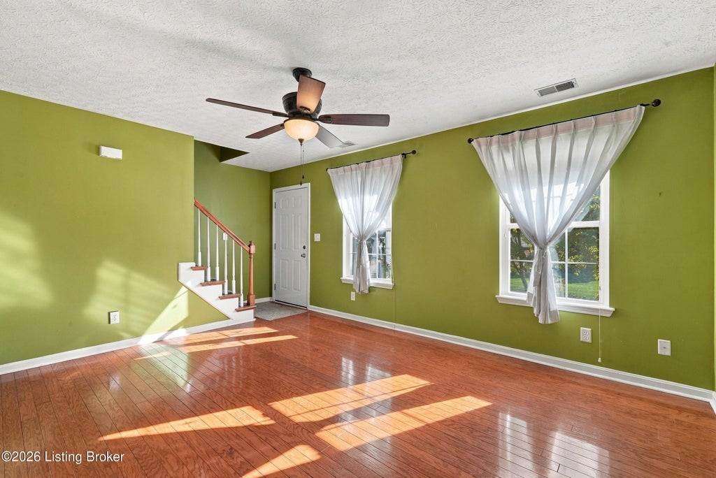 Photo of 9008 Sagebrush Ct, Louisville, KY 40228 (MLS # 1730462)