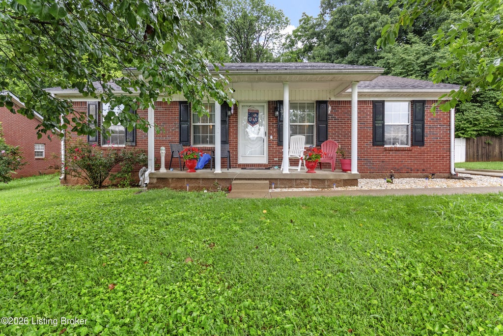 Photo of 326 Camptown Rd, Bardstown, KY 40004 (MLS # 1727301)