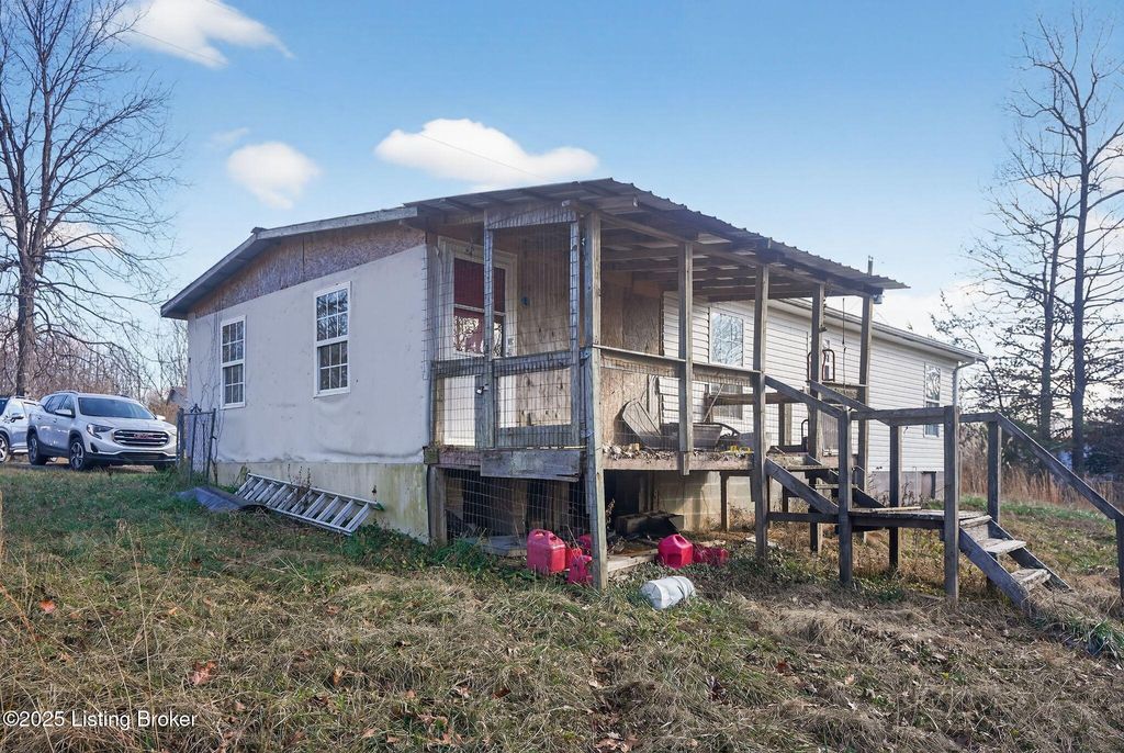 Photo of 247 Welchburg Estates Rd, Annville, KY 40402 (MLS # 1706322)