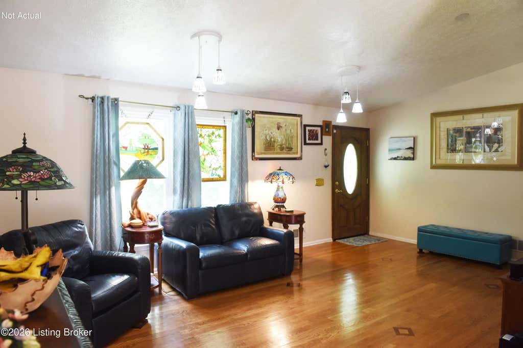 Photo of 105 Andrea Ct, Bardstown, KY 40004 (MLS # 1726840)