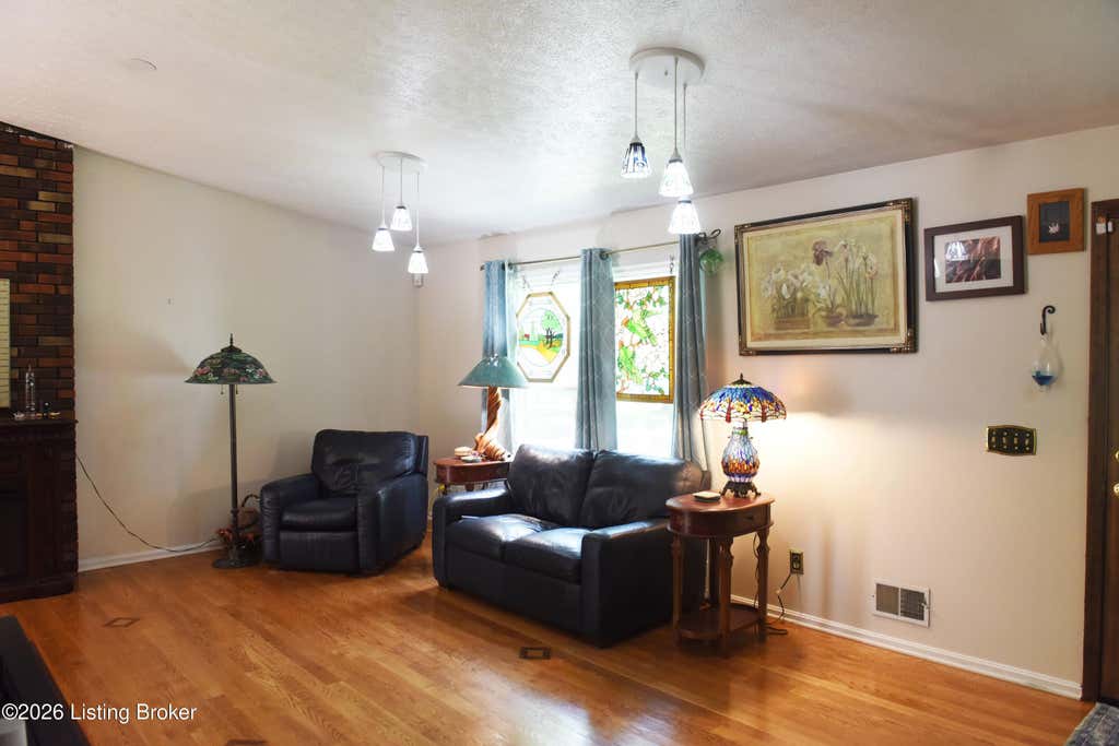 Photo of 105 Andrea Ct, Bardstown, KY 40004 (MLS # 1726840)