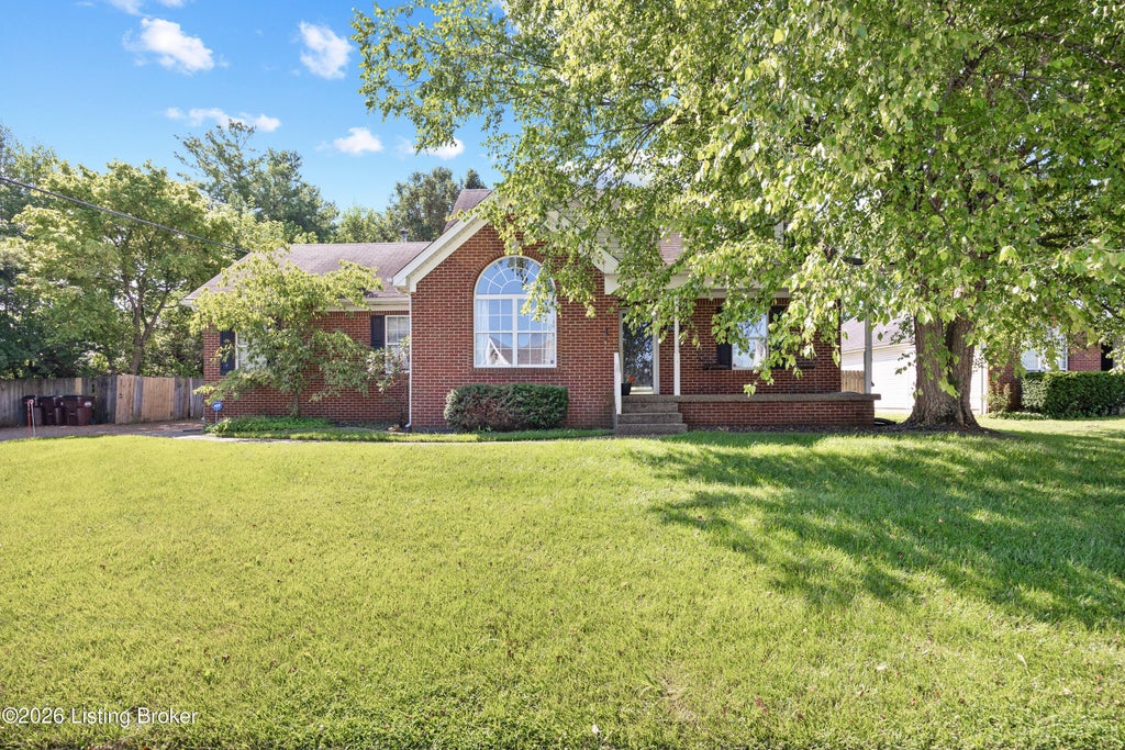 Photo of 10604 Melchester Pl, Louisville, KY 40241 (MLS # 1723574)