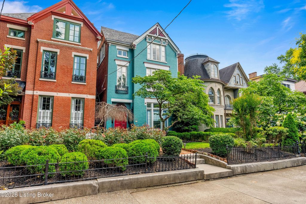 Photo of 1337 S 1st St #APT 1, Louisville, KY 40208 (MLS # 1720467)