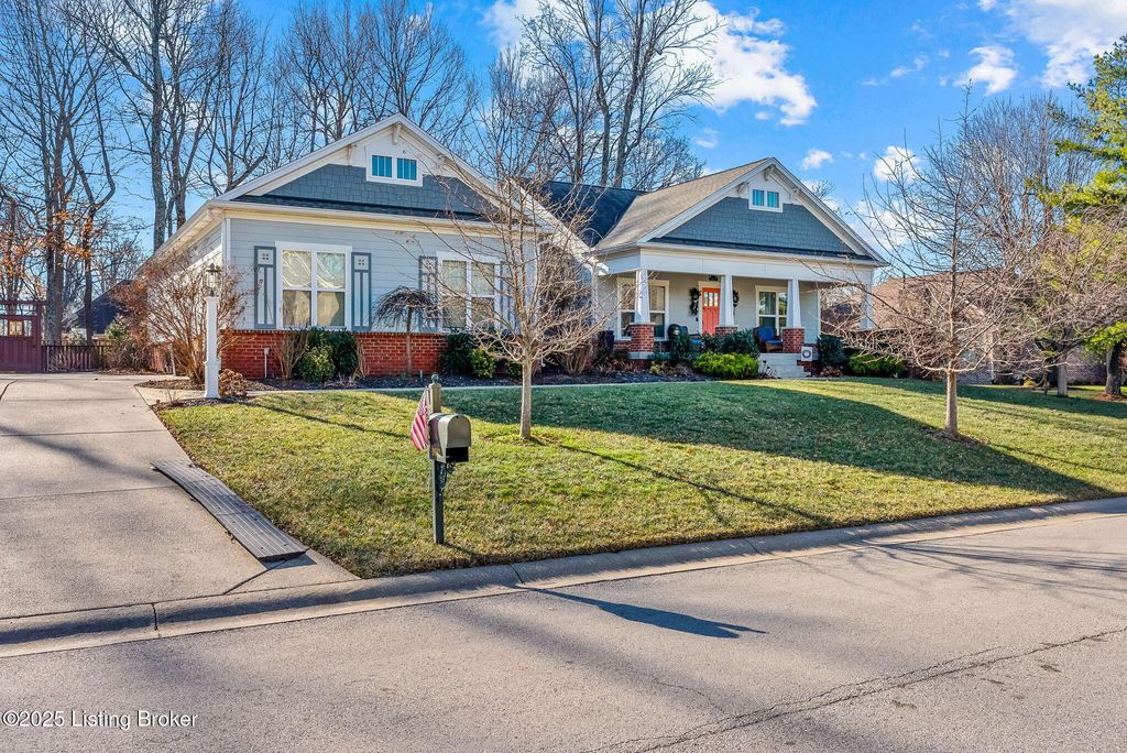 Photo of 9602 Dabney Carr Dr, Louisville, KY 40299 (MLS # 1705924)