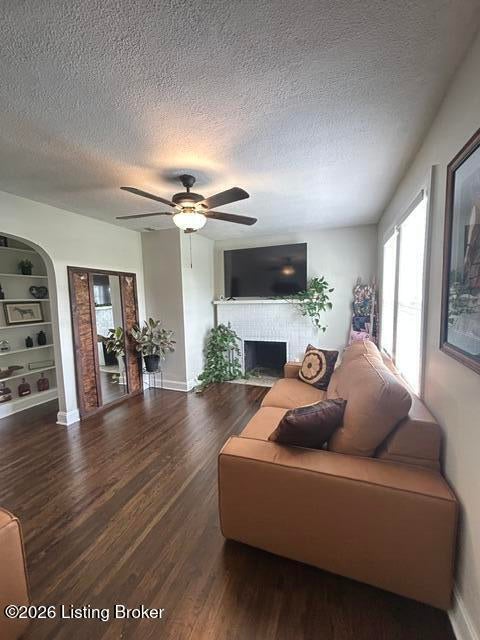 Photo of 3715 Carol Rd, Louisville, KY 40218 (MLS # 1723254)