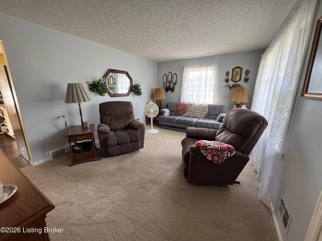 Photo of 8020 Judge Blvd, Louisville, KY 40219 (MLS # 1729349)