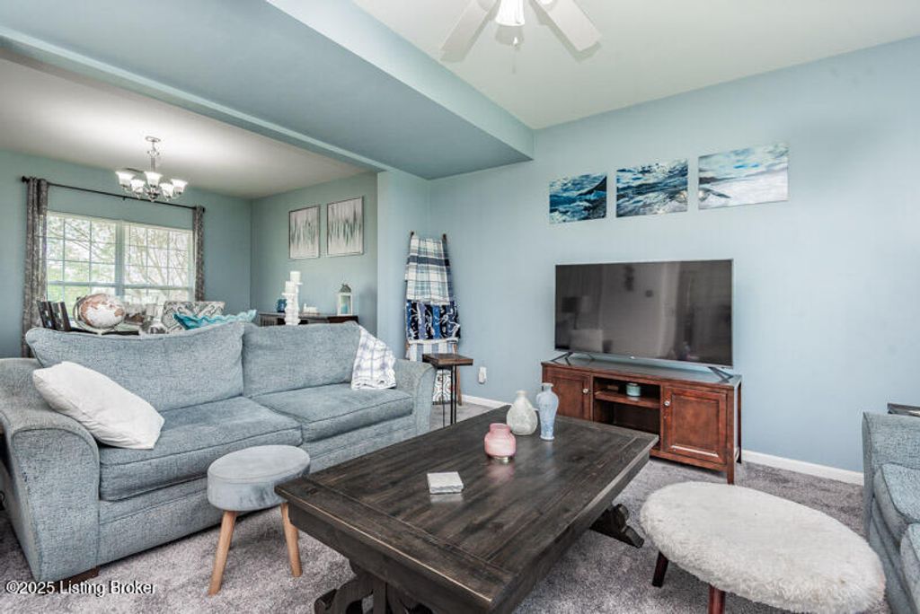 Photo of 4806 Morgan Place Blvd, La Grange, KY 40031 (MLS # 1689370)