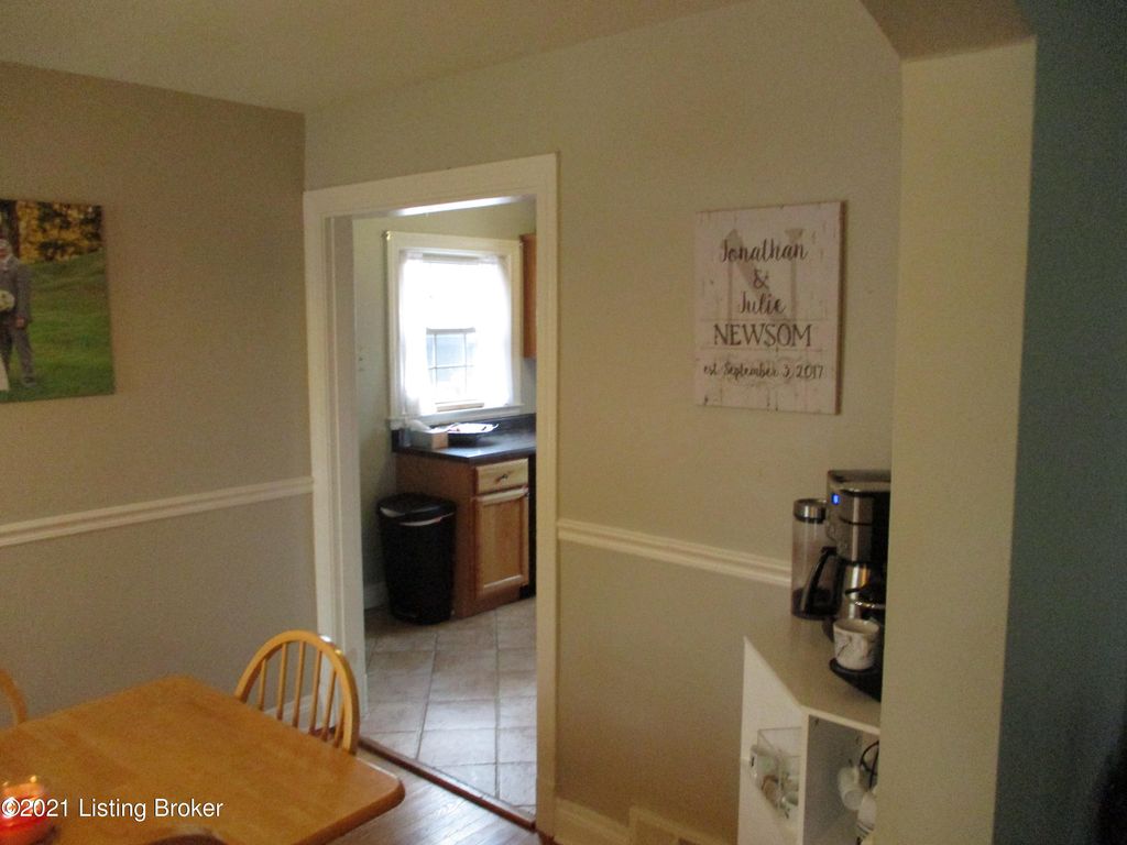 Photo of 3342 Dayton Ave, Louisville, KY 40207 (MLS # 1712405)