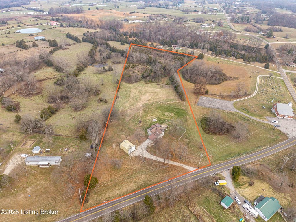 Photo of 3774 Haysville Rd, Brandenburg, KY 40108 (MLS # 1705056)