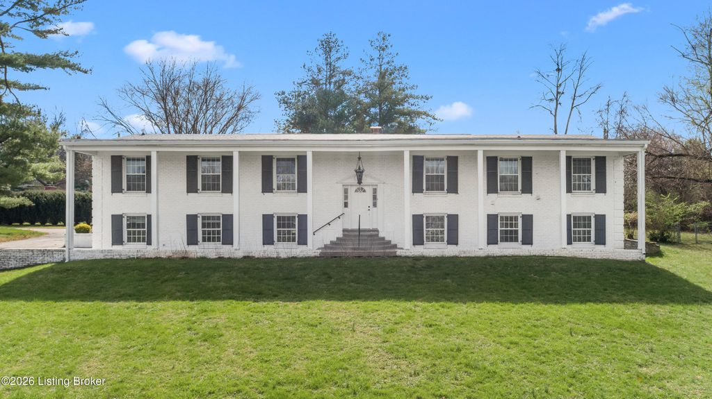 Photo of 6415 Glenwood Rd, Louisville, KY 40222 (MLS # 1712591)