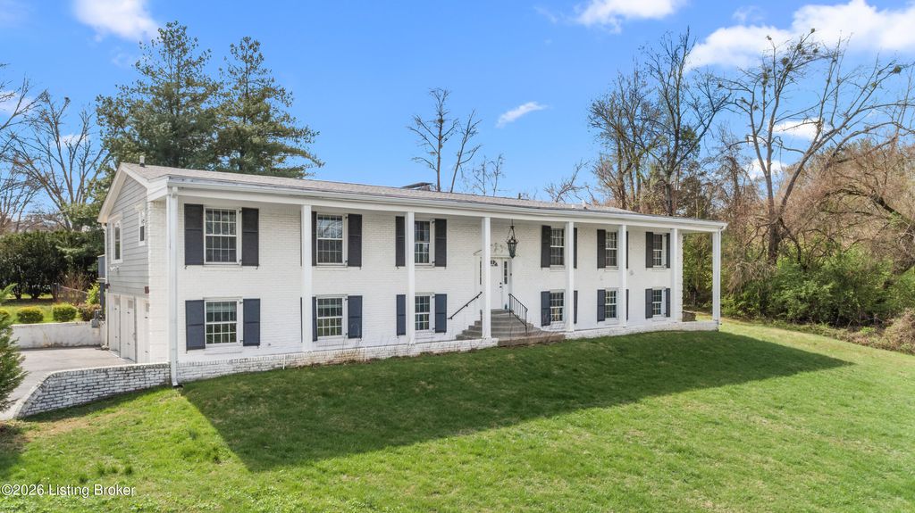 Photo of 6415 Glenwood Rd, Louisville, KY 40222 (MLS # 1712591)