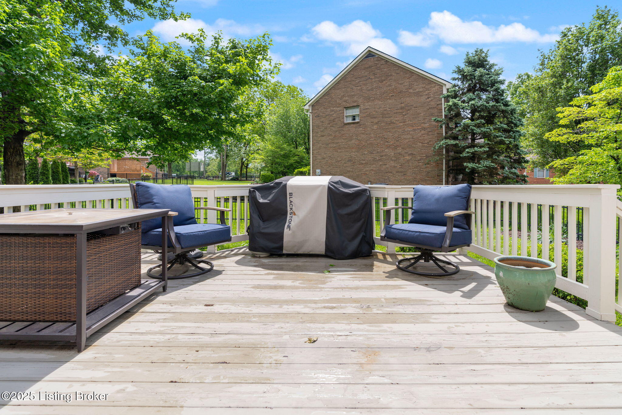 8206 Regency Woods Way, Louisville, Kentucky image 30