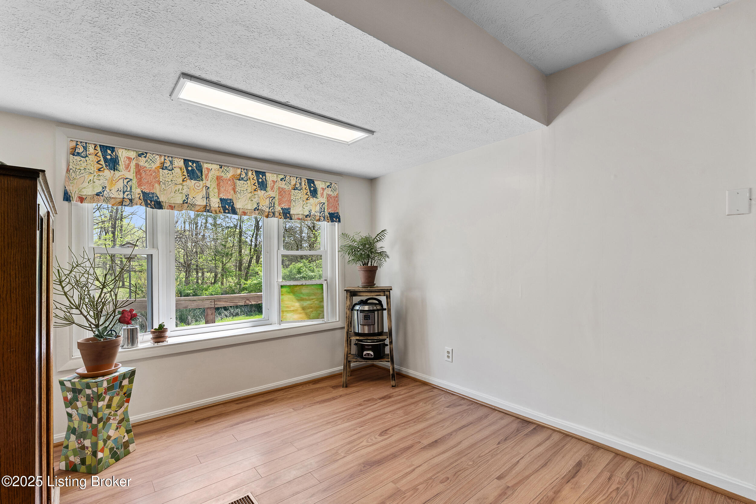 5950 Old Lagrange Rd, Crestwood, Pennsylvania image 27