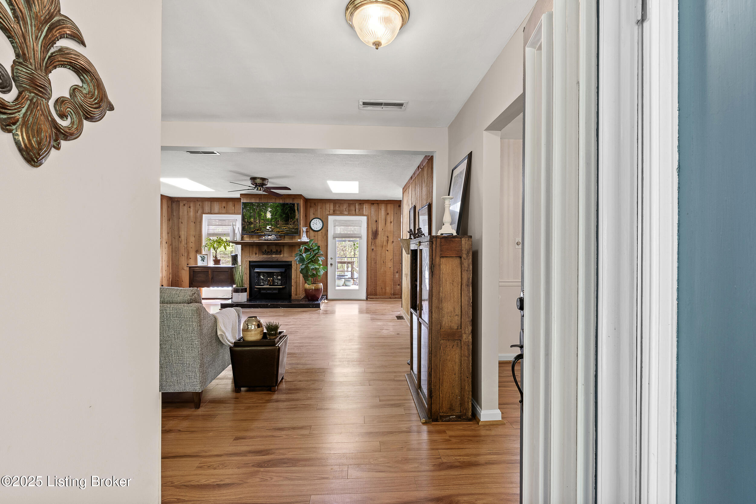 5950 Old Lagrange Rd, Crestwood, Pennsylvania image 15