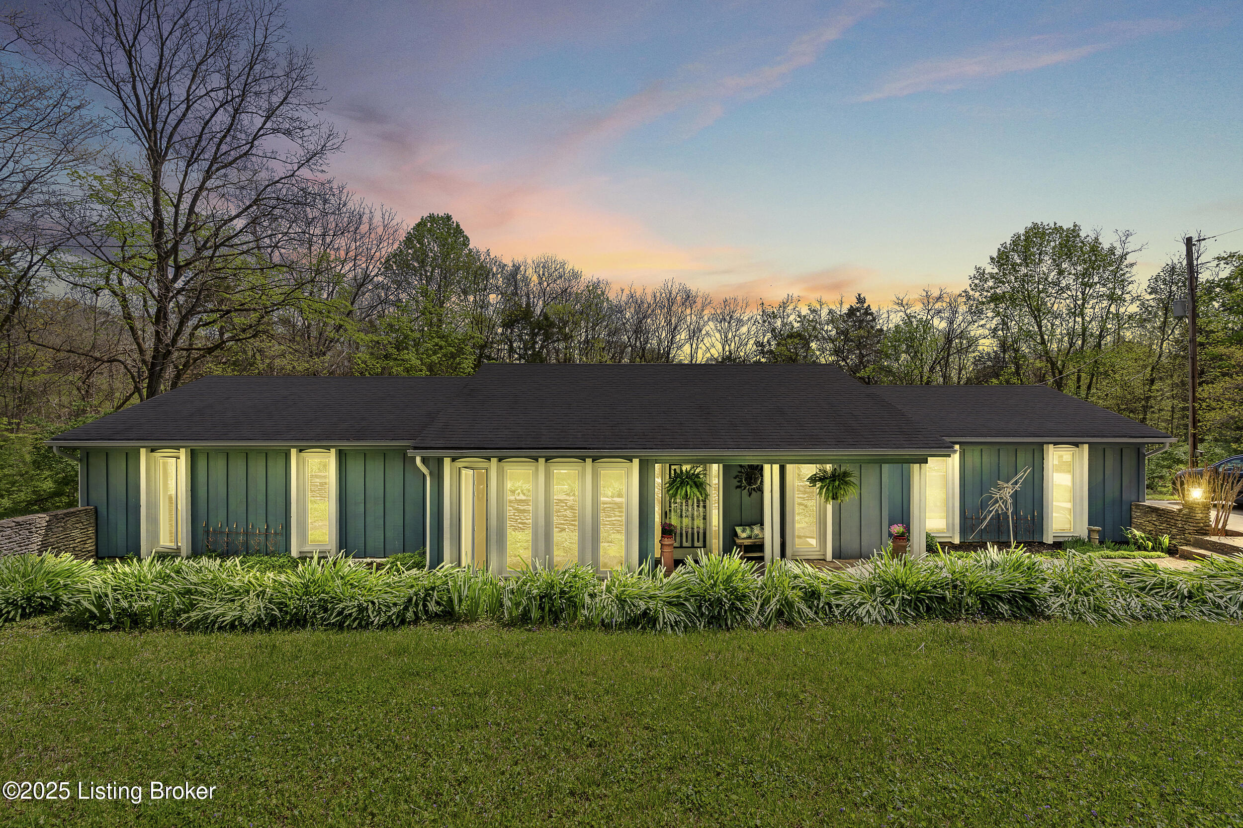 5950 Old Lagrange Rd, Crestwood, Pennsylvania image 3