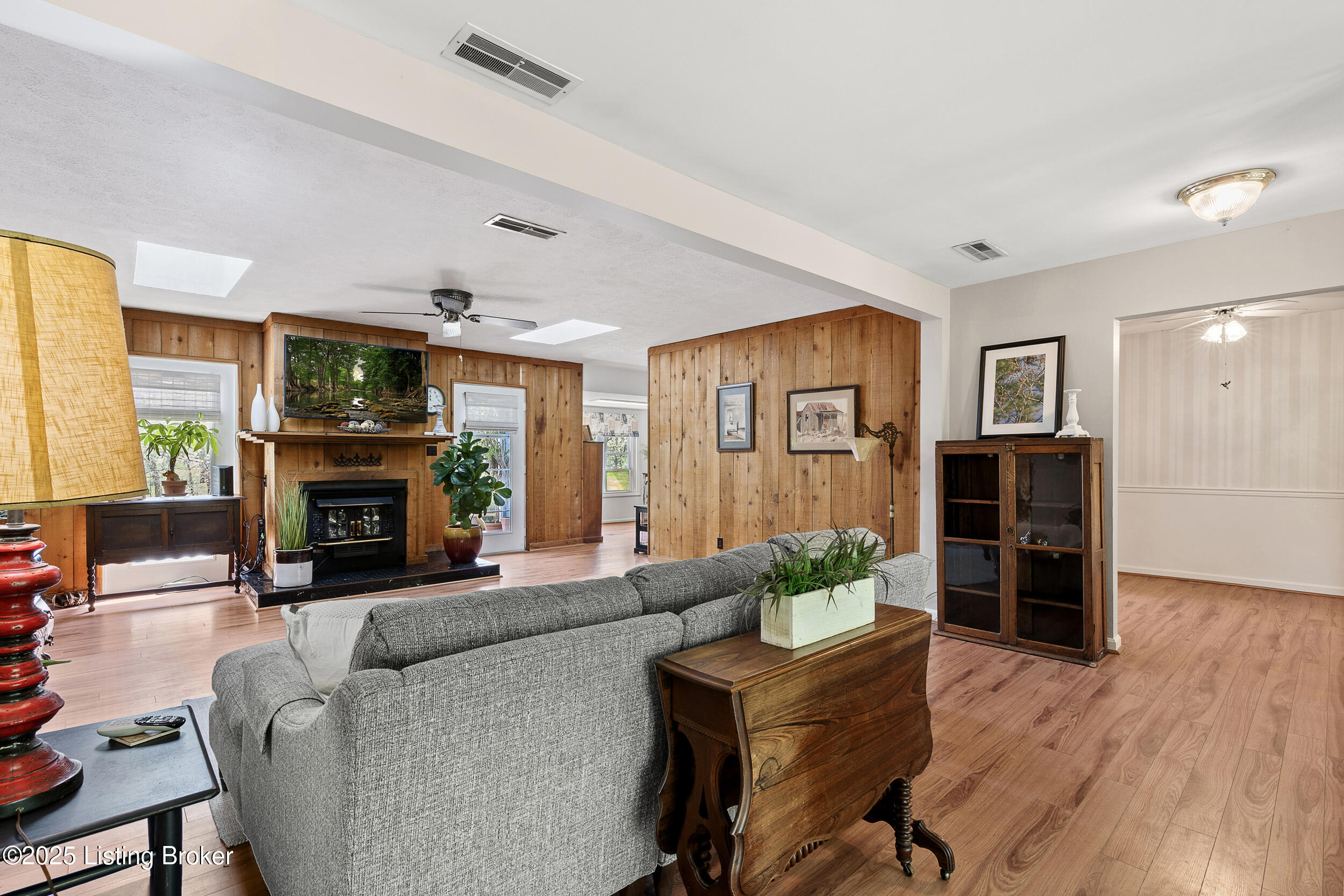 5950 Old Lagrange Rd, Crestwood, Pennsylvania image 19