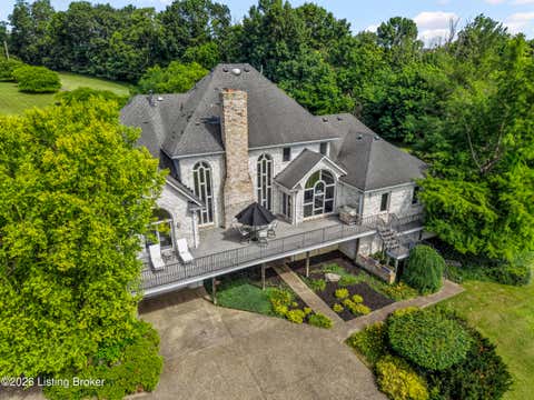 Homes For Sale - 510 Crenshaw Ln<br/> Fisherville, KY 40023