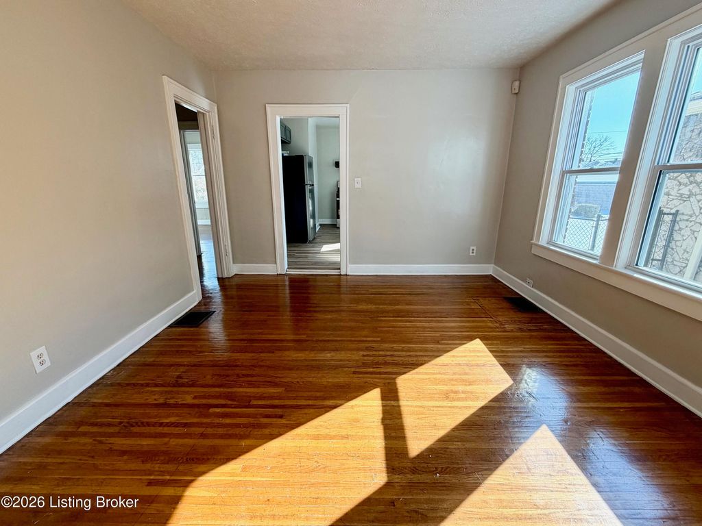 Photo of 729 S 39th St #1, Louisville, KY 40211 (MLS # 1708650)