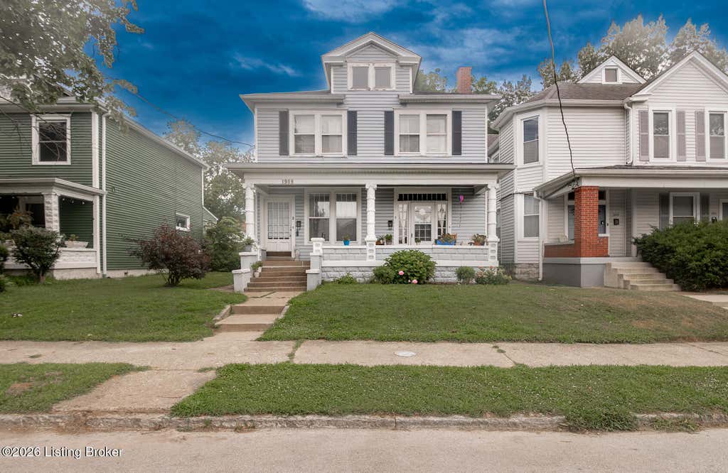 Photo of 1908 Bonnycastle Ave, Louisville, KY 40205 (MLS # 1724157)