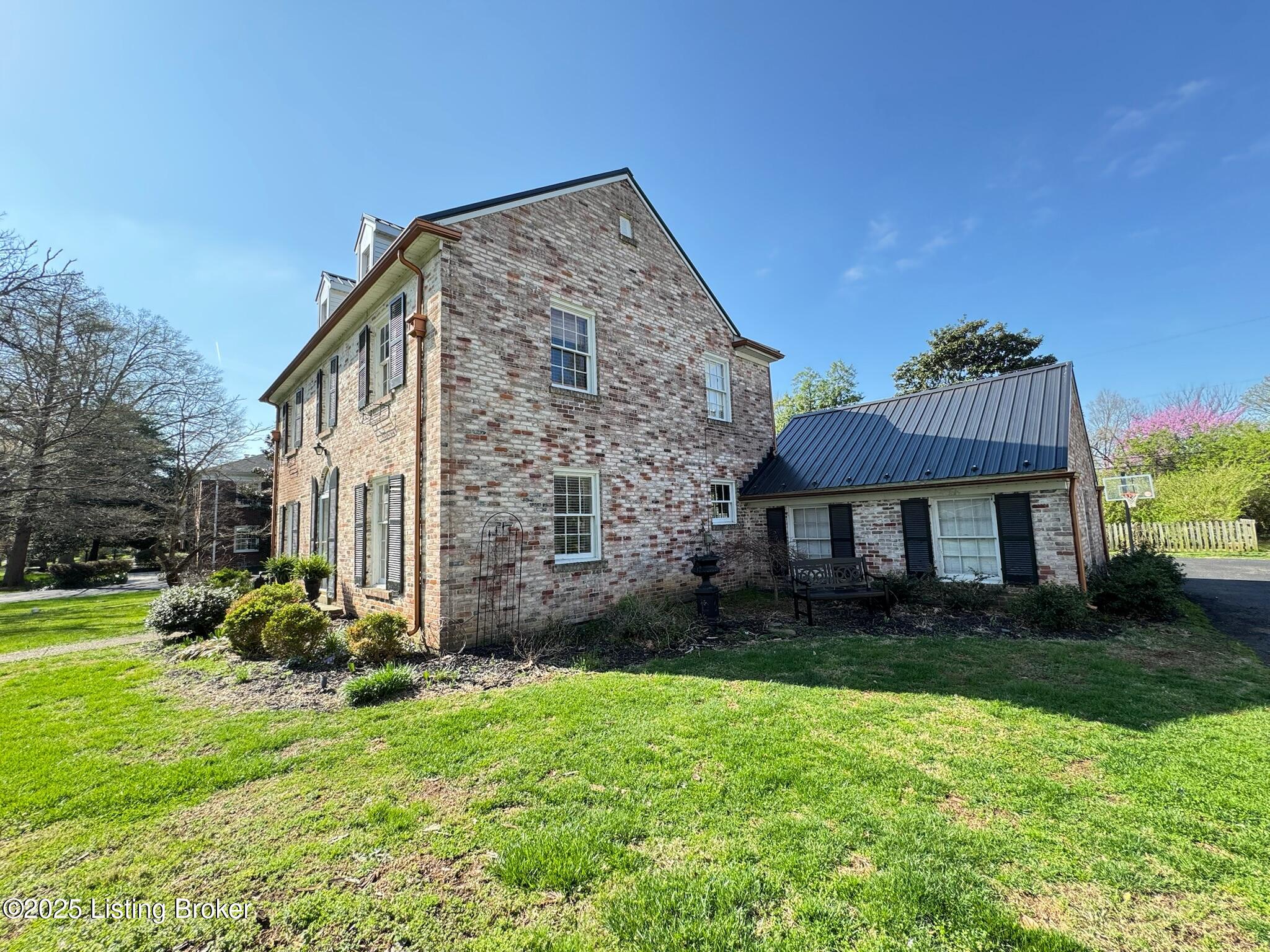 120 Blankenbaker Ln, Louisville, Kentucky image 27