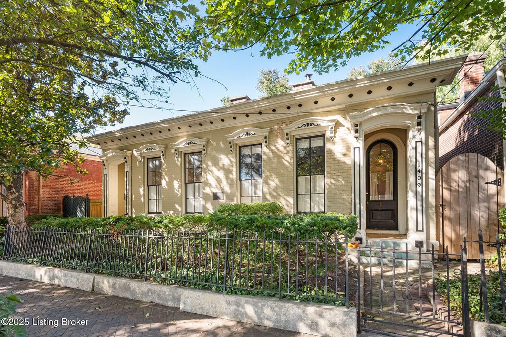 Photo of 1407 E Washington St, Louisville, KY 40206 (MLS # 1709957)