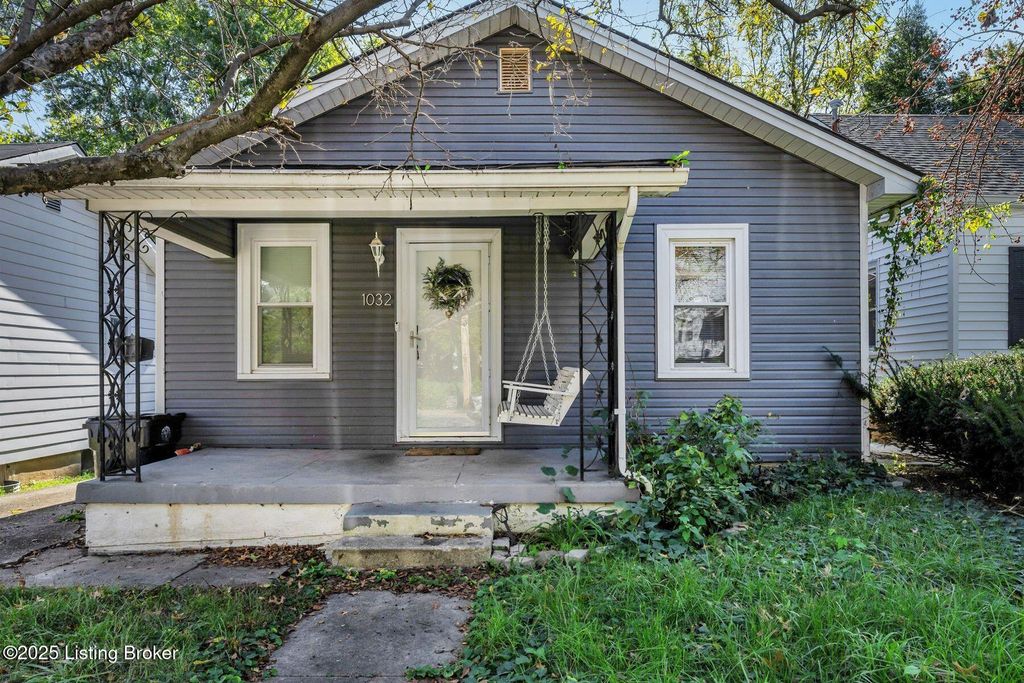 Photo of 1032 Dixon Ave, Louisville, KY 40217 (MLS # 1705158)