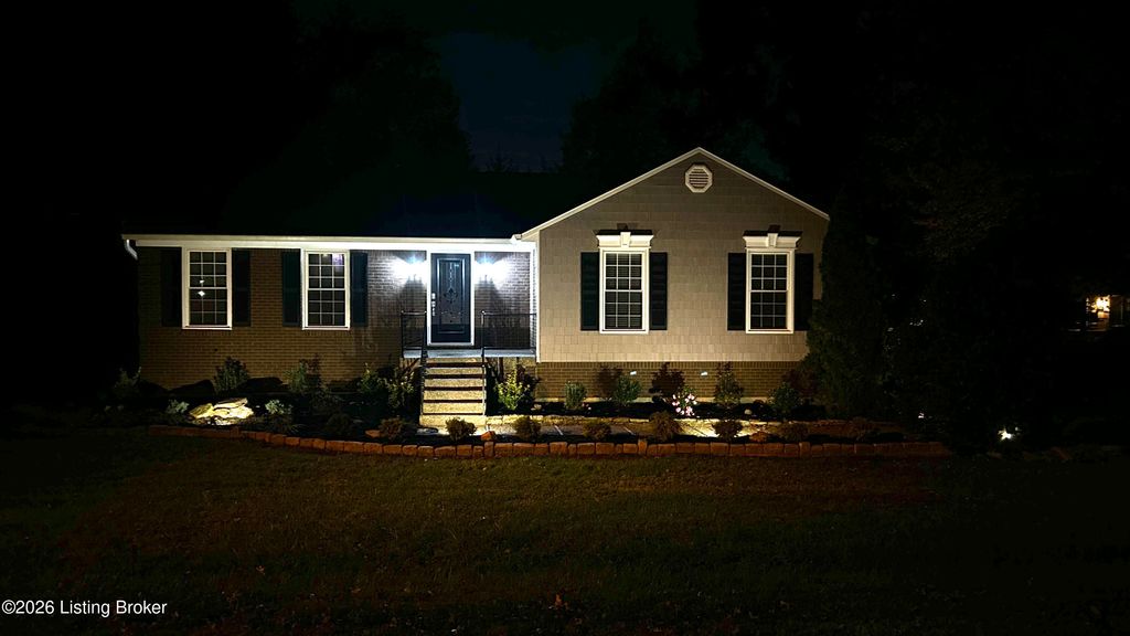 Photo of 1004 Harmony Ln, Goshen, KY 40026 (MLS # 1709456)