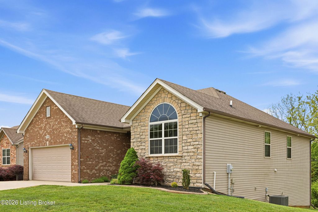Photo of 11114 Pebble Trace, Louisville, KY 40229 (MLS # 1716704)