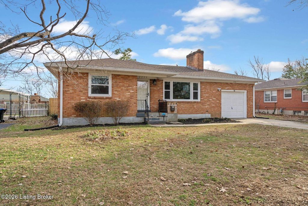 Photo of 2220 Paris Dr, Louisville, KY 40218 (MLS # 1706179)