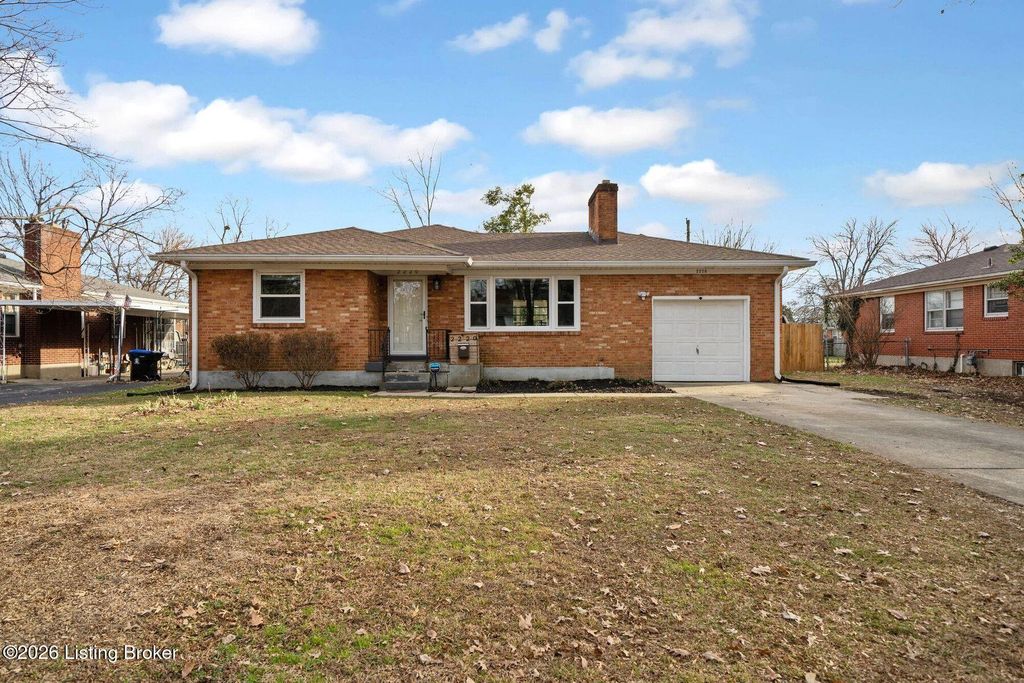 Photo of 2220 Paris Dr, Louisville, KY 40218 (MLS # 1706179)