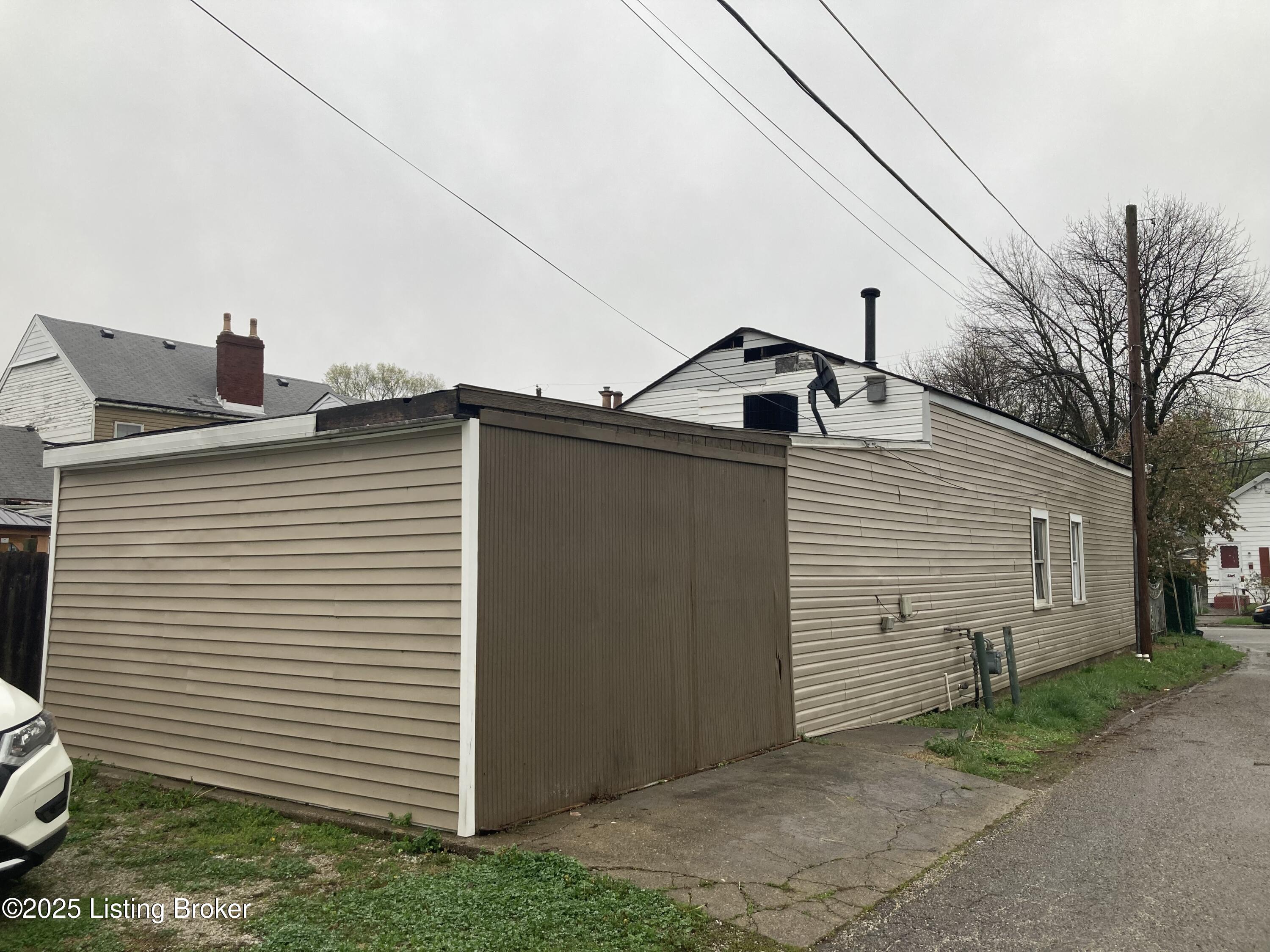 430 N 28th St, Louisville, Kentucky image 3