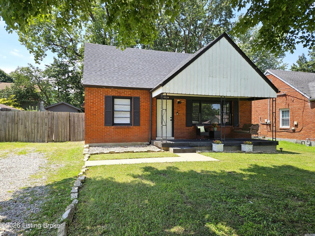 Photo of 10714 June Dr, Fairdale, KY 40118 (MLS # 1724929)