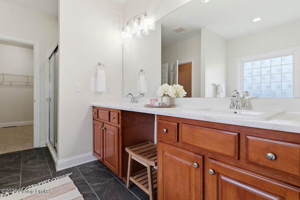 Photo of 309 Twin Pines Ln, Frankfort, KY 40601 (MLS # 1712055)