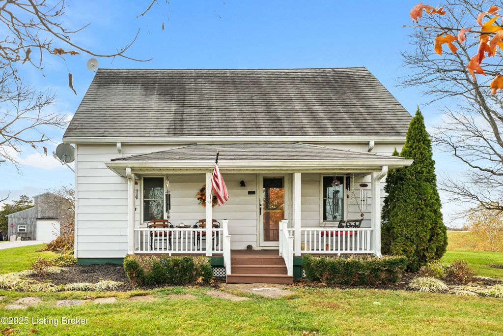 Photo of 4112 Cornishville Rd, Harrodsburg, KY 40330 (MLS # 1708949)