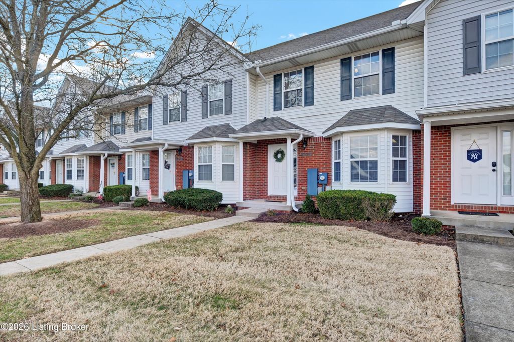 Photo of 10540 Clayton Allen Blvd, Louisville, KY 40229 (MLS # 1707341)