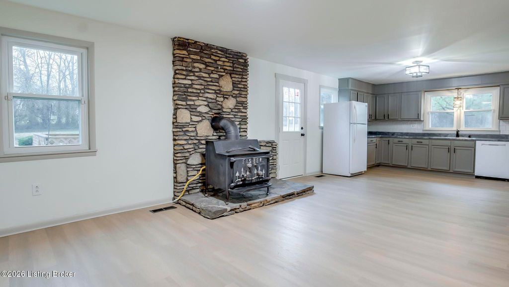 Photo of 219 Merriweather Ave, Eminence, KY 40019 (MLS # 1713078)