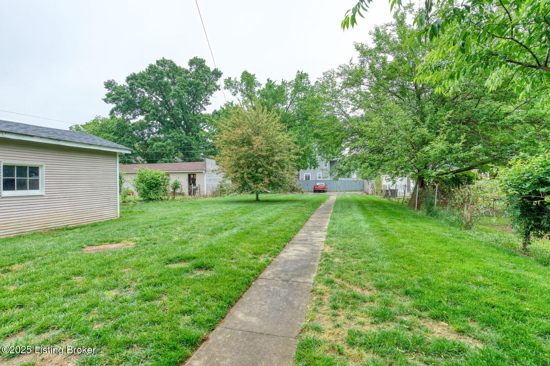 2123 Murray Ave, Louisville, Pennsylvania image 31