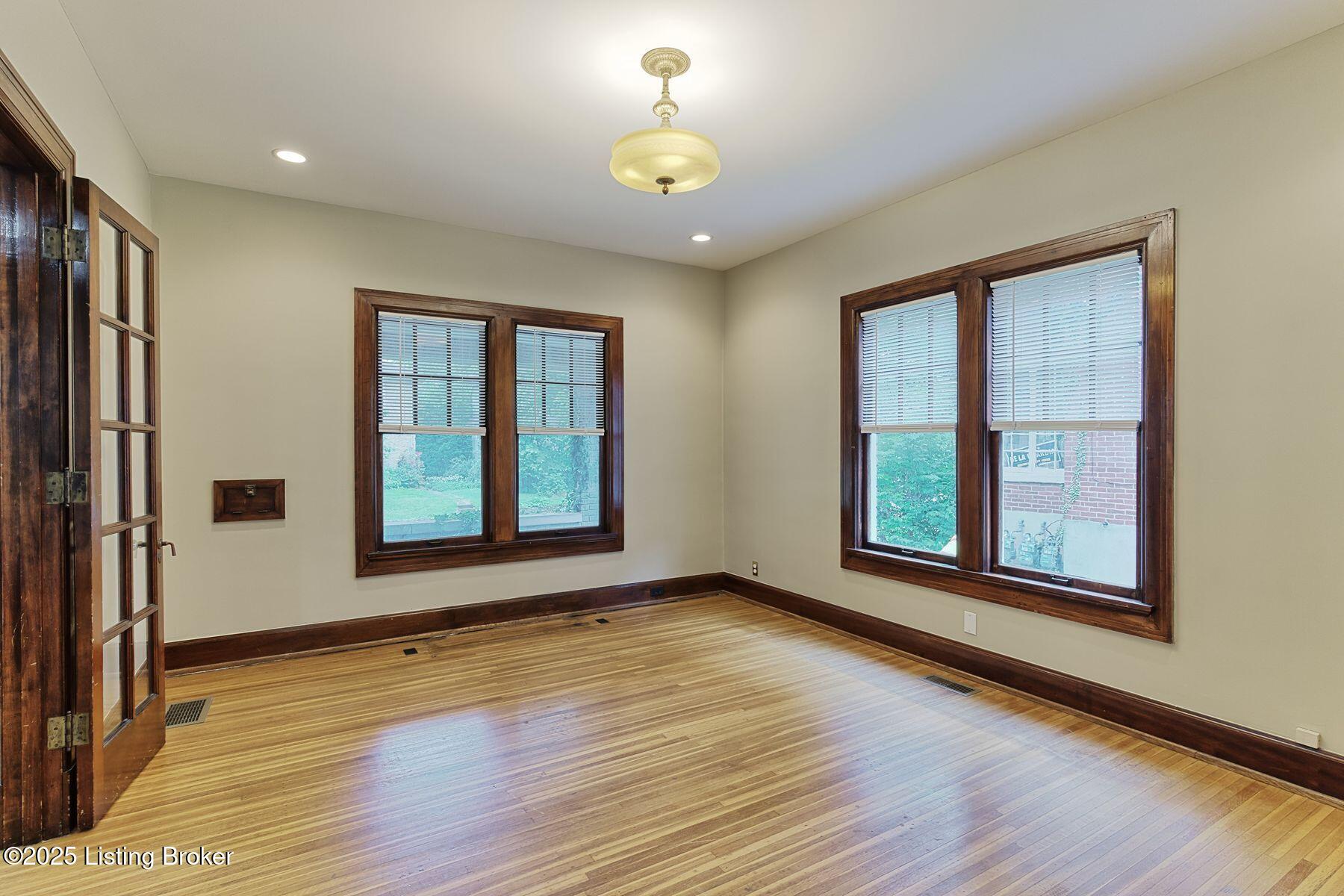 2123 Murray Ave, Louisville, Pennsylvania image 12