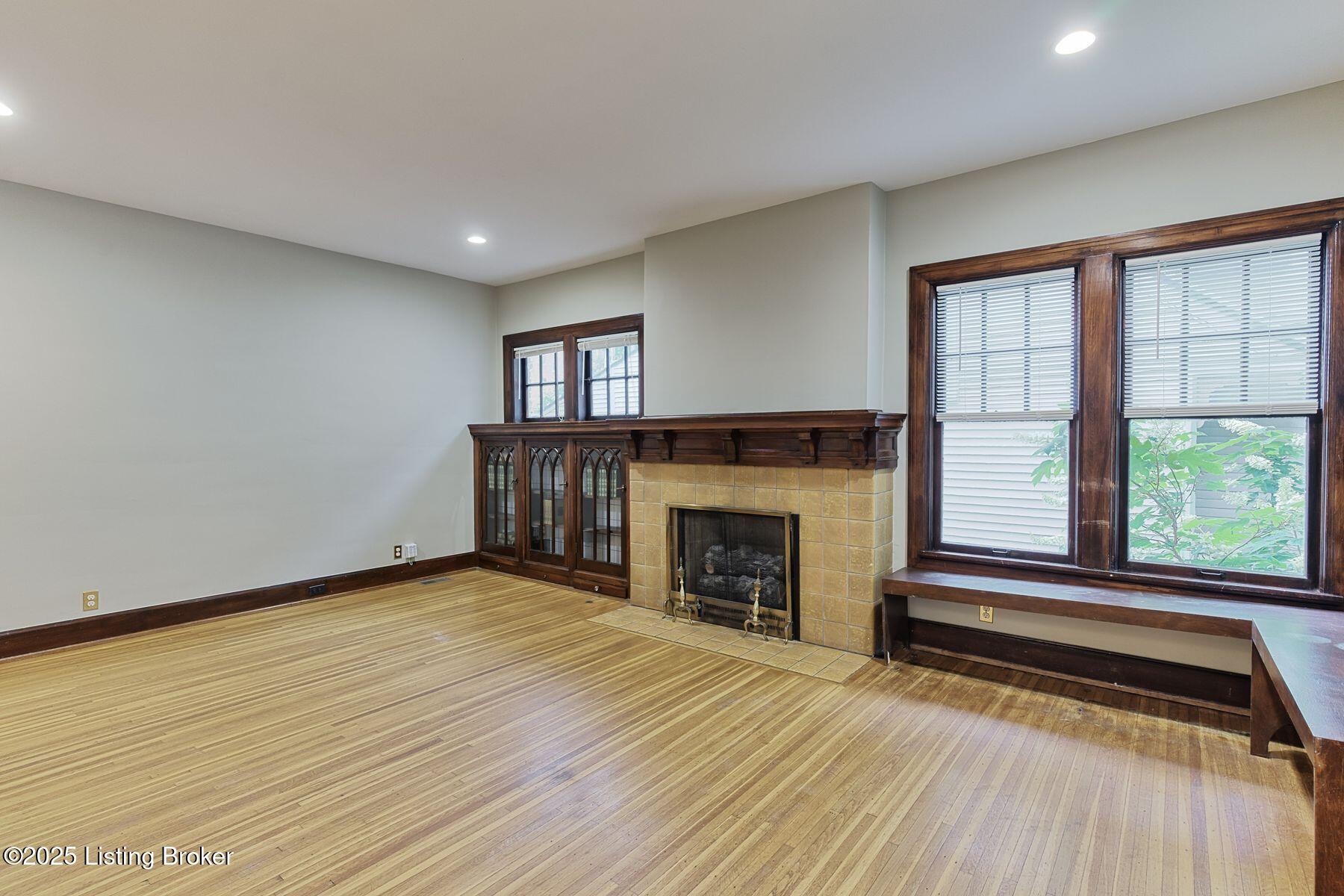 2123 Murray Ave, Louisville, Pennsylvania image 7